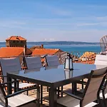 Appartement Aryjina Kuca, Studio With Terrace Offering Sea And Mountain Views Kaštela