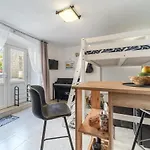 Appartement Aryjina Kuca, Studio With Terrace Offering Sea And Mountain Views