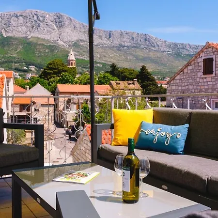 Aryjina Kuca, Mountain & Seaview - Rooftop Terrace Holiday home