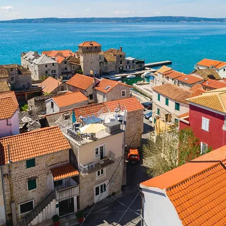 Aryjina Kuca, Studio With Terrace Offering Sea And Mountain Views *
