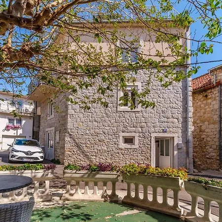 Aryjina Kuca, Mountain & Seaview - Rooftop Terrace Holiday home *